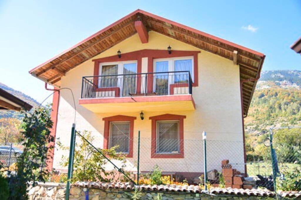 ביטולה Villa Kiko Mountain Village מראה חיצוני תמונה